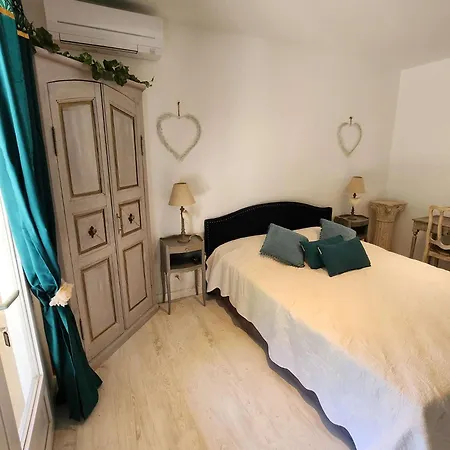 Le Clos Renaissance * Oppede